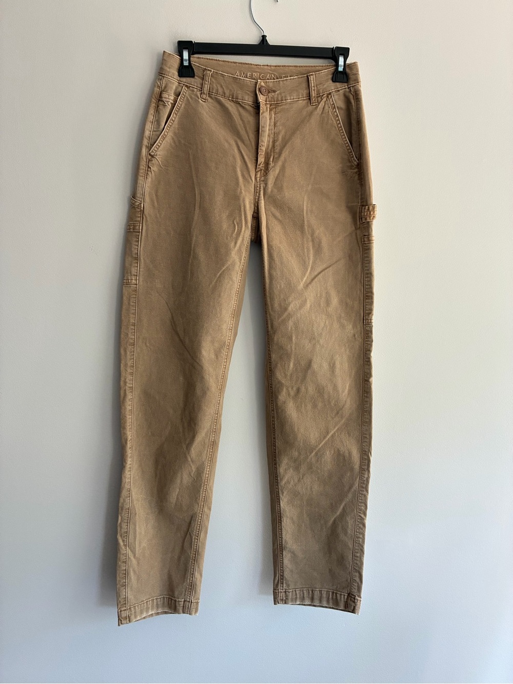 American Eagle Outfitters Tan Cargo Pants Size 2